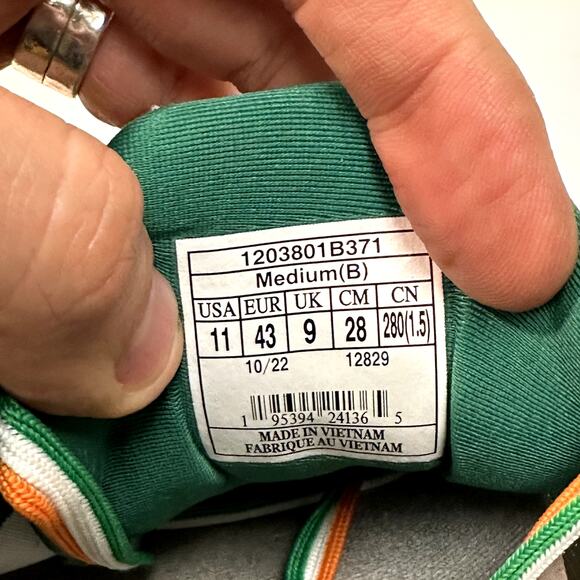 RARE GUC Brooks Ghost 15 'Run Lucky' Shoe Saint Patrick's Day Irish Women 11 - Picture 9 of 10